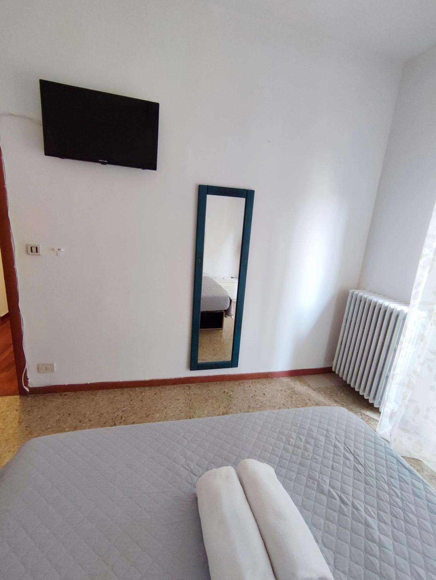 Le Golosine Fiera Rooms Verona Room photo